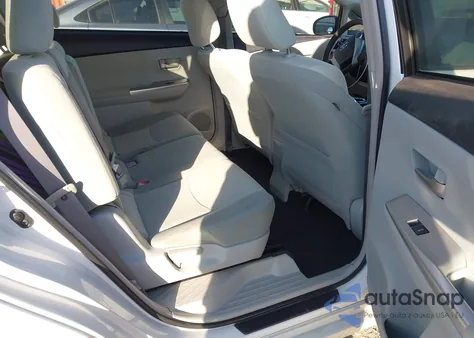 2013 Toyota Prius V Three from USA, damaged, VIN JTDZN3EU8D3233201